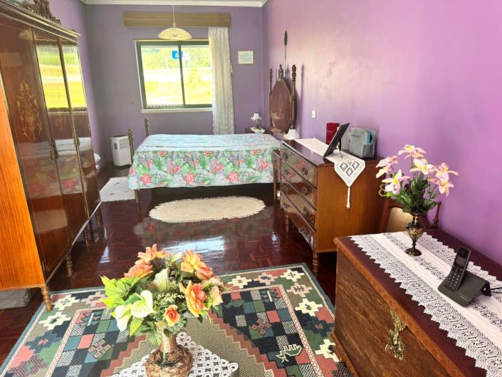 Image No.15-3 Bed House for sale