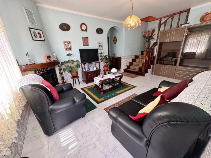 Image No.7-3 Bed House for sale