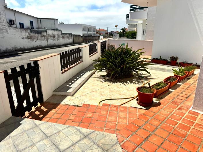 Image No.3-3 Bed House for sale