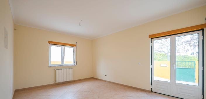 Image No.14-4 Bed House for sale