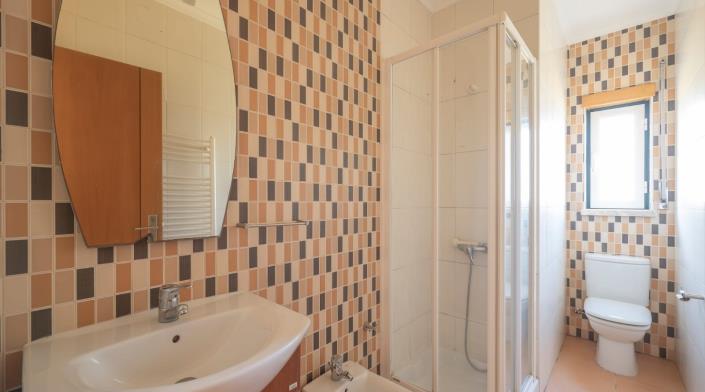 Image No.23-4 Bed House for sale