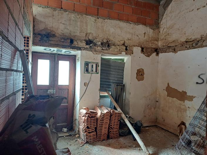 Image No.9-2 Bed House for sale