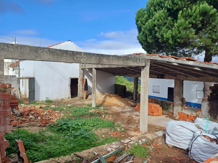 Image No.8-2 Bed House for sale