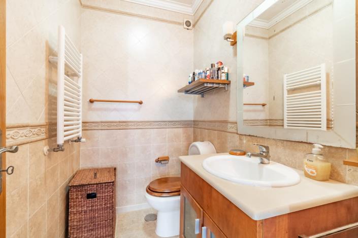 Image No.14-4 Bed House for sale