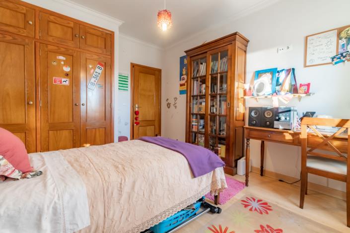 Image No.13-4 Bed House for sale