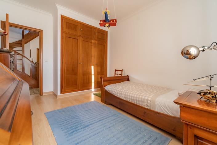 Image No.16-4 Bed House for sale