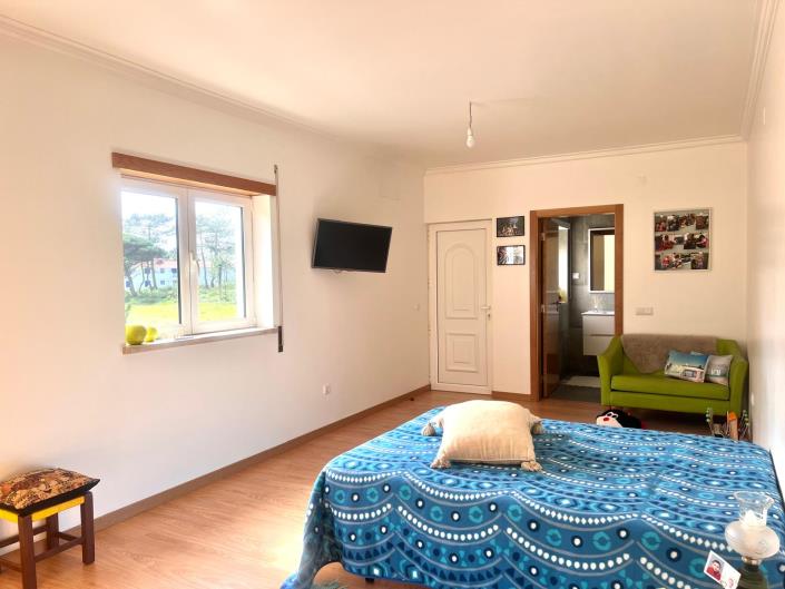 Image No.13-2 Bed Apartment for sale