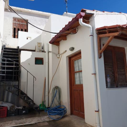 Image No.1-1 Bed House for sale