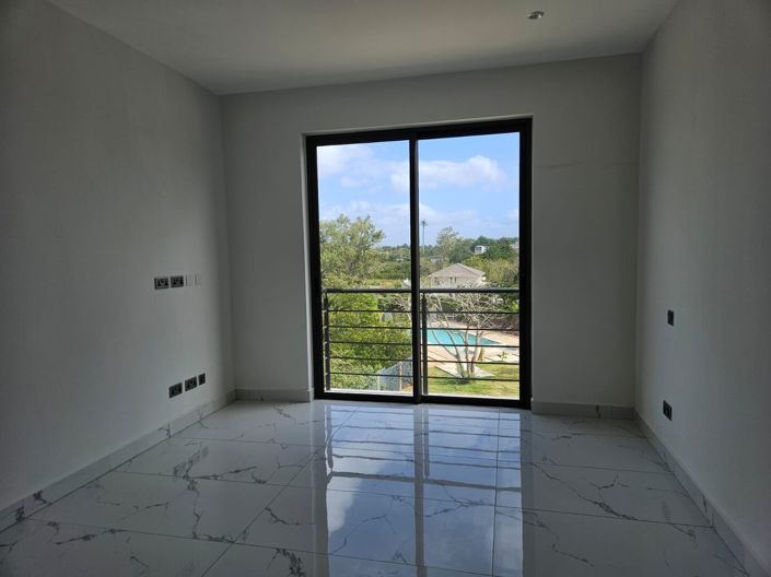 Image No.2-3 Bed Property for sale