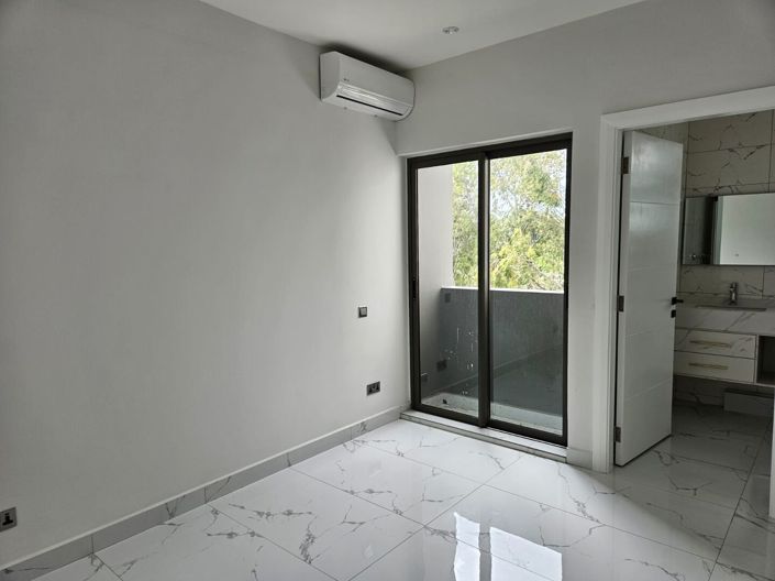 Image No.4-3 Bed Property for sale