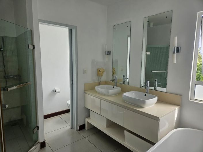 Image No.7-3 Bed Property for sale