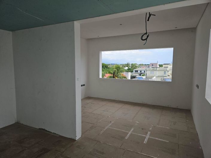 Image No.15-3 Bed Property for sale
