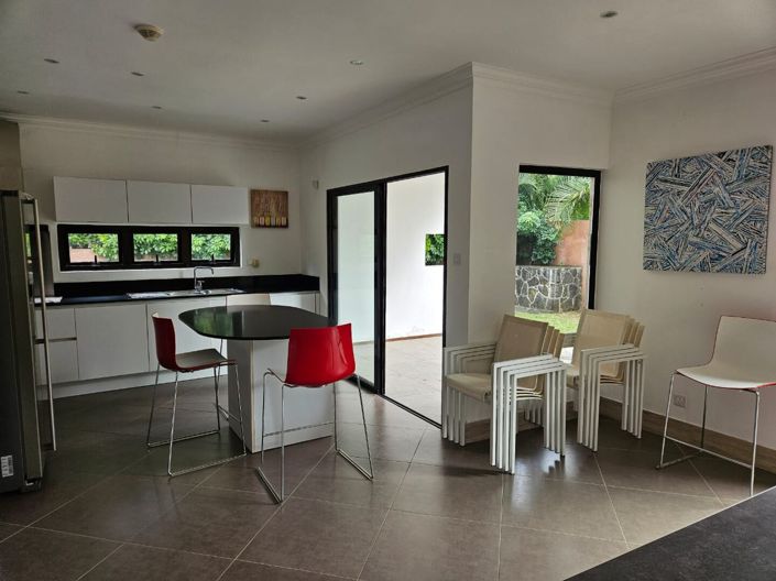Image No.3-3 Bed Villa for sale