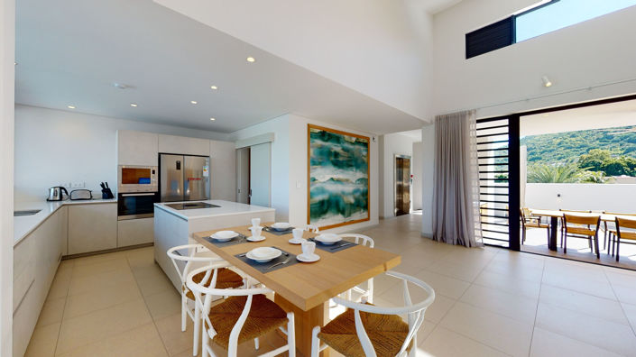 Image No.4-4 Bed Property for sale