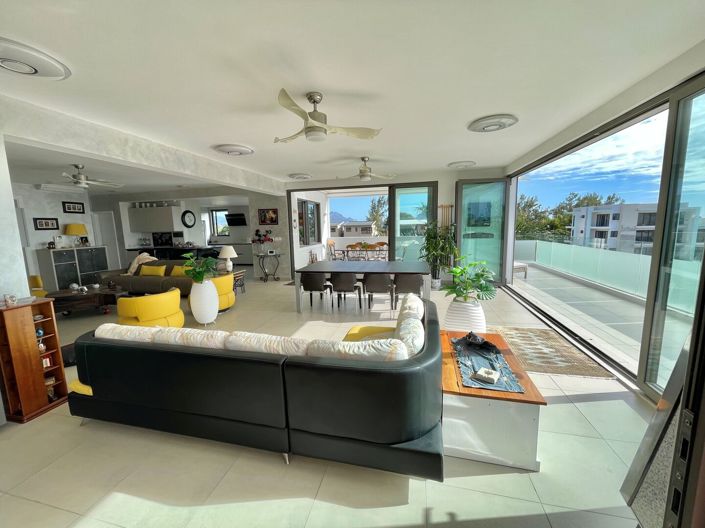 Image No.4-3 Bed Property for sale