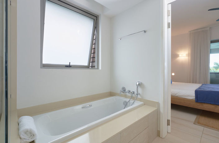 Image No.18-3 Bed Property for sale