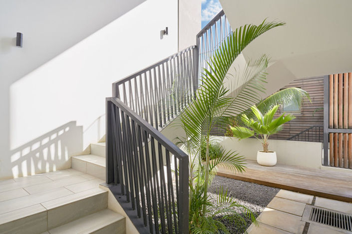 Image No.28-3 Bed Property for sale