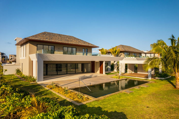 Image No.2-5 Bed Villa for sale