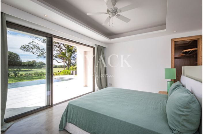 Image No.12-4 Bed Villa for sale