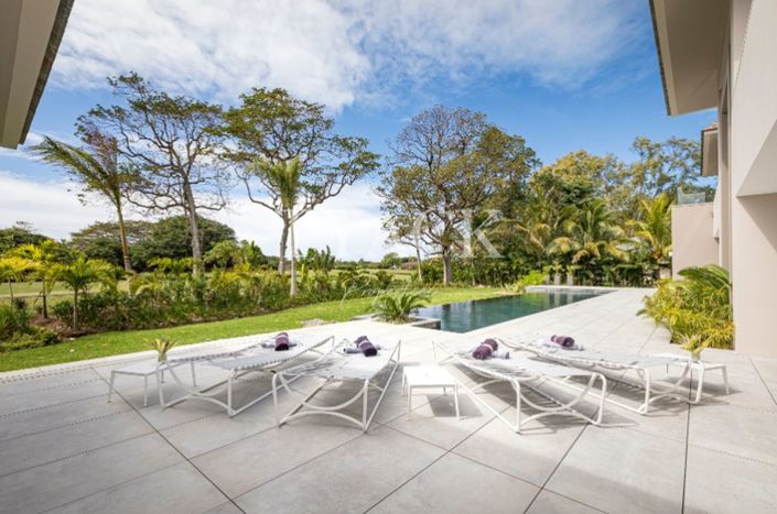 Image No.2-4 Bed Villa for sale