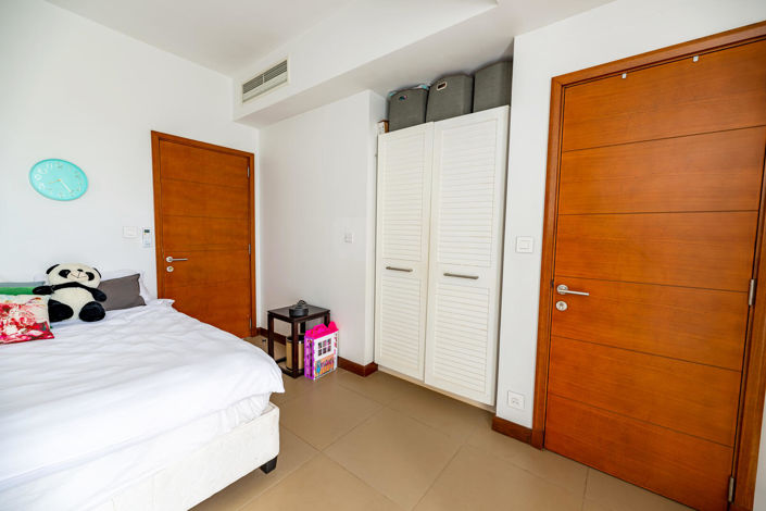 Image No.17-3 Bed Property for sale