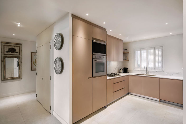 Image No.3-2 Bed Property for sale