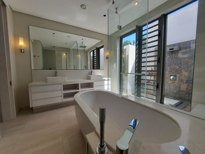 Image No.16-4 Bed Villa for sale