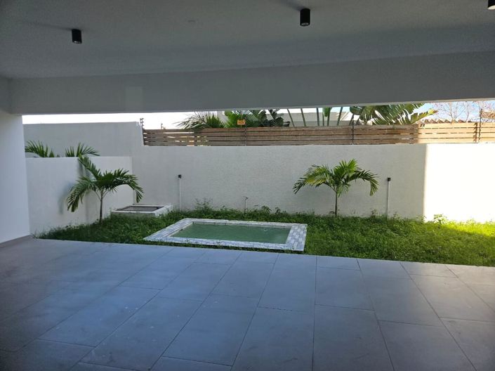 Image No.2-3 Bed Property for sale