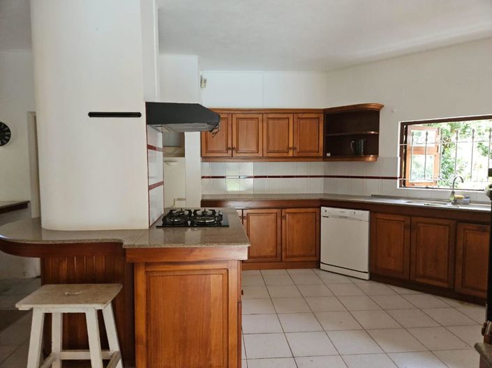 Image No.8-5 Bed Villa for sale