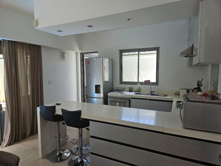 Image No.4-4 Bed Villa for sale