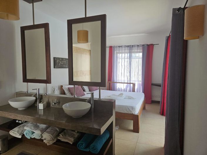 Image No.9-4 Bed Villa for sale