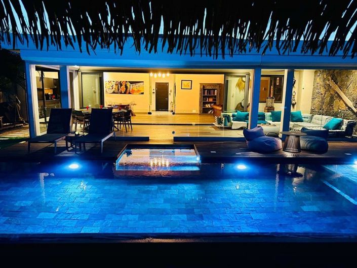 Image No.2-6 Bed Villa for sale