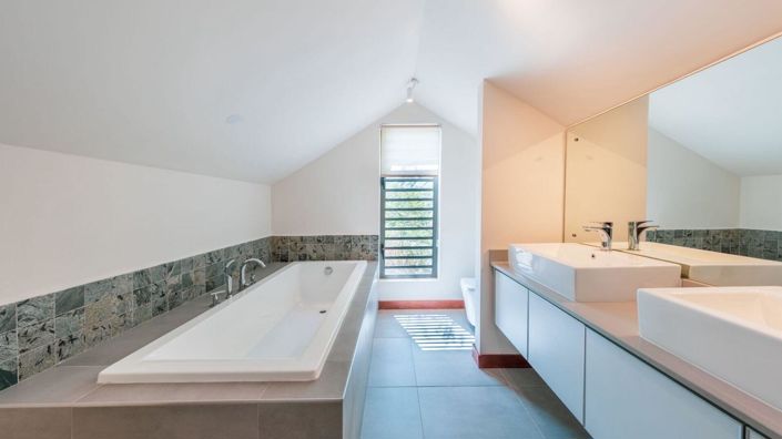 Image No.17-4 Bed Villa for sale