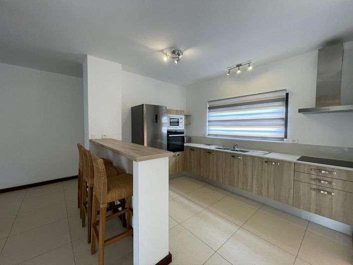 Image No.2-3 Bed Property for sale