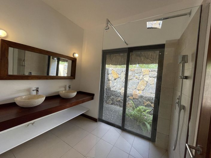 Image No.7-3 Bed Property for sale