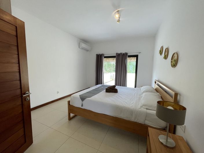 Image No.8-3 Bed Property for sale