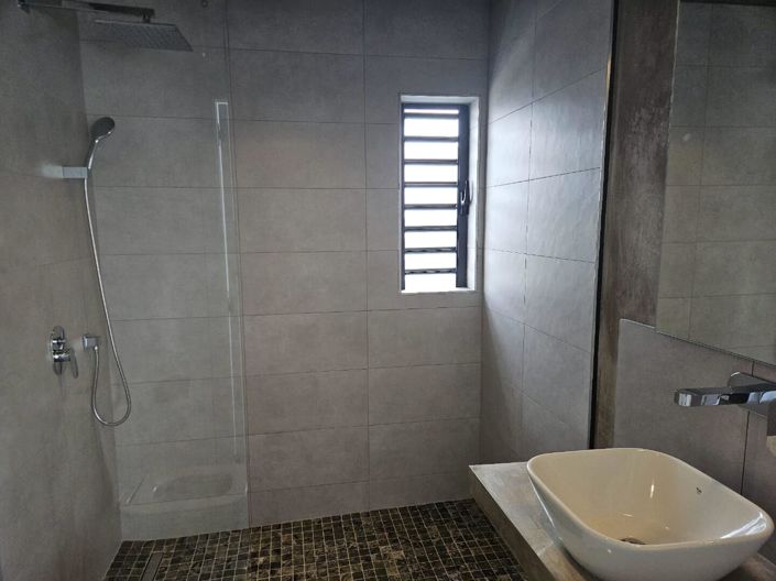 Image No.10-3 Bed Villa for sale
