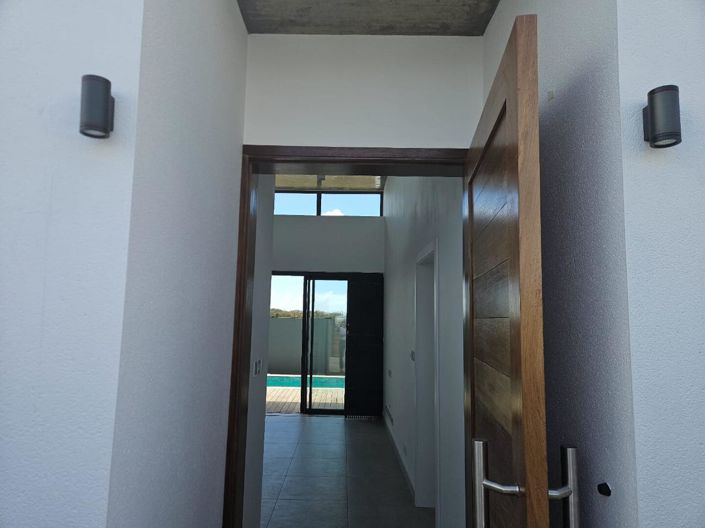 Image No.12-3 Bed Villa for sale