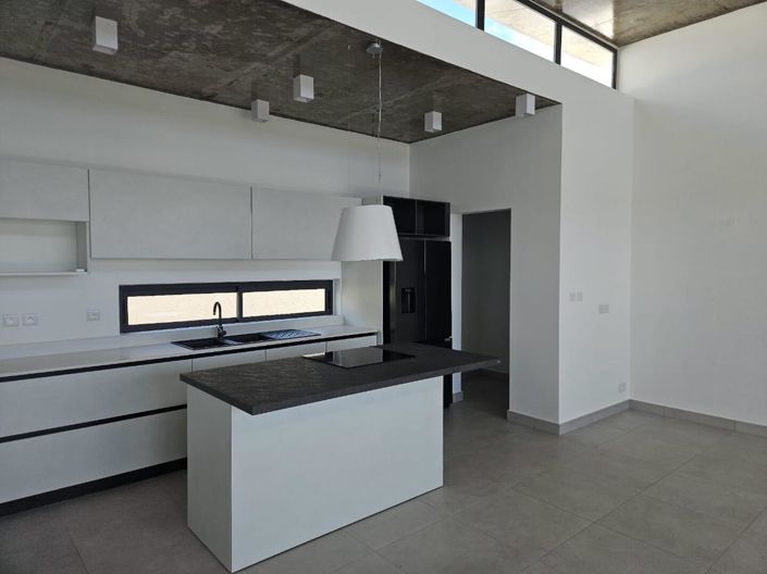Image No.4-3 Bed Villa for sale