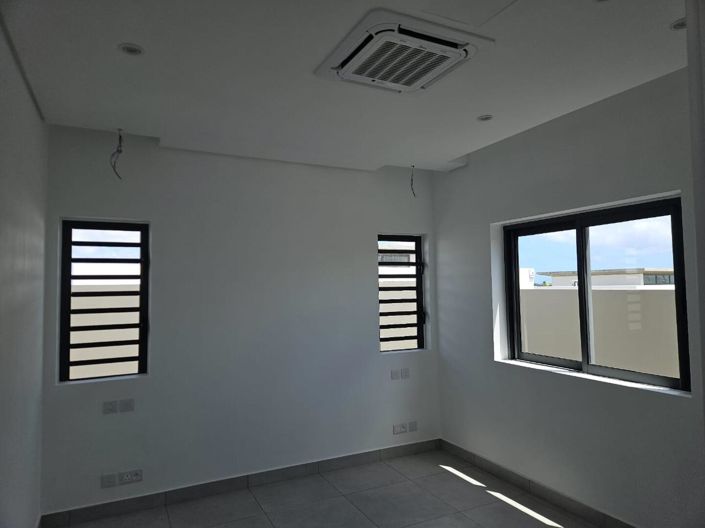 Image No.9-3 Bed Villa for sale