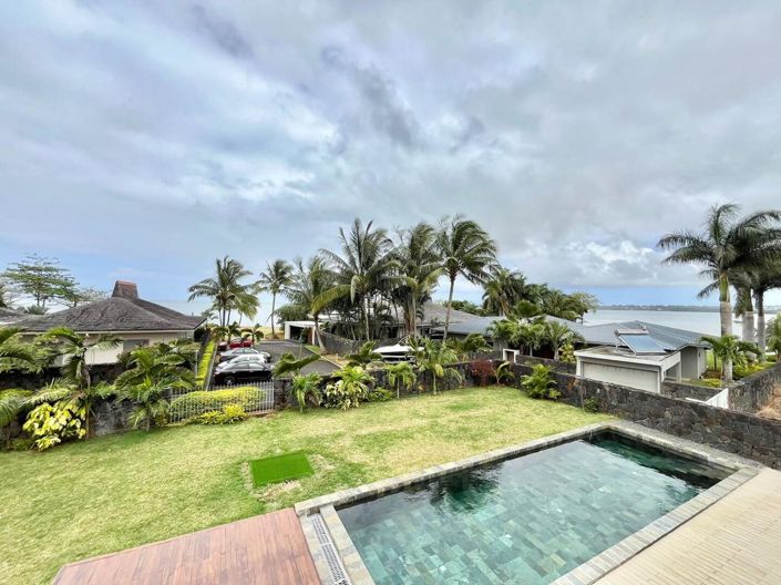 Image No.2-4 Bed Villa for sale