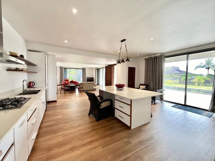 Image No.7-4 Bed Villa for sale