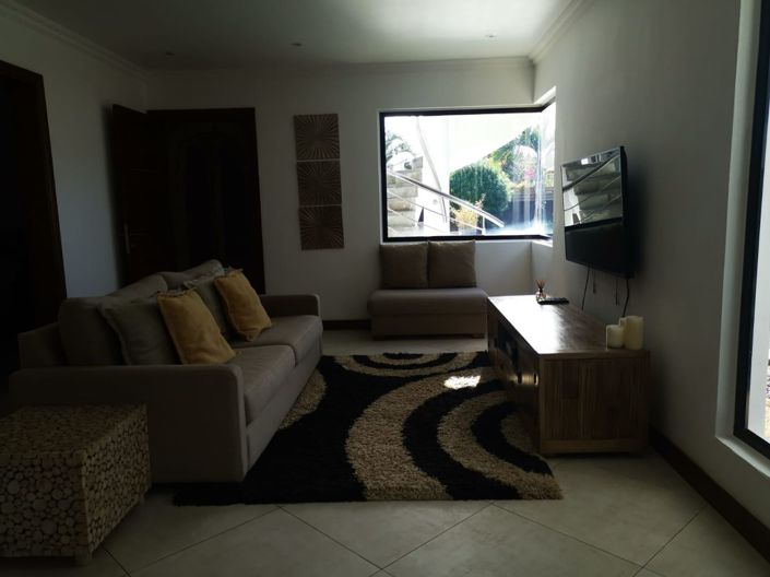 Image No.10-3 Bed Villa for sale