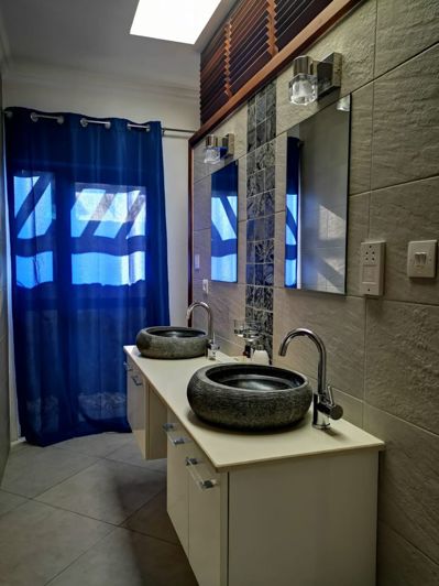 Image No.18-3 Bed Villa for sale