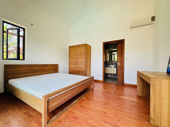 Image No.25-4 Bed Villa for sale
