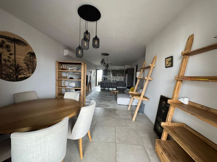 Image No.11-3 Bed Property for sale