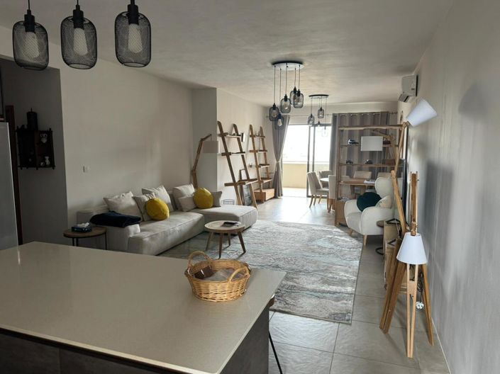 Image No.13-3 Bed Property for sale