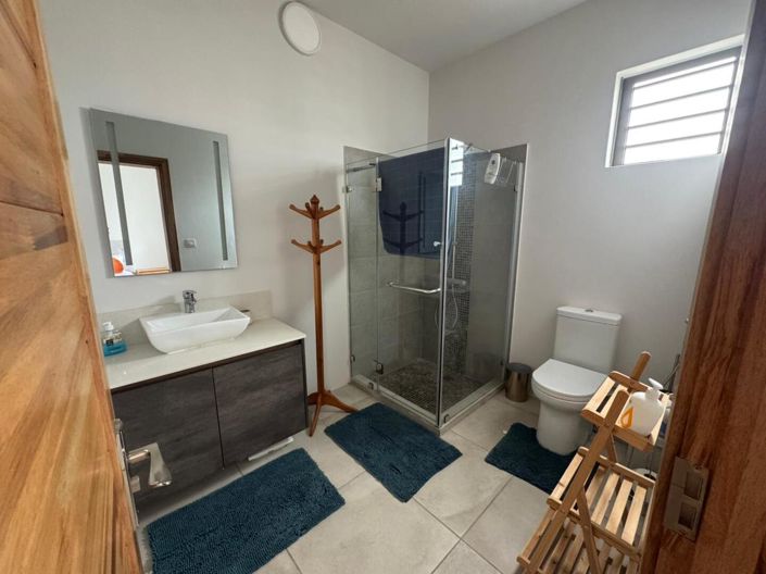 Image No.19-3 Bed Property for sale
