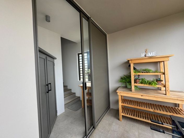 Image No.26-3 Bed Property for sale