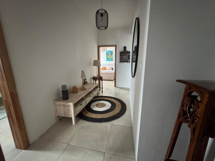 Image No.28-3 Bed Property for sale